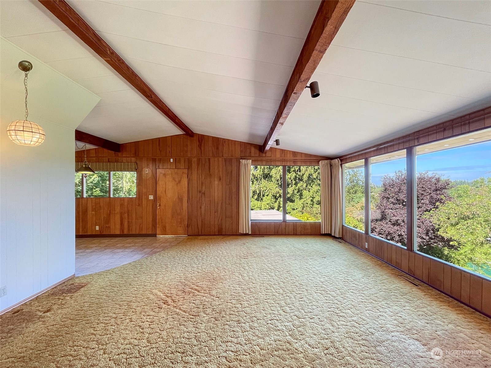4217 South Bean Road Port Angeles, WA 98363 - Photo 6 of 40 a view of a porch