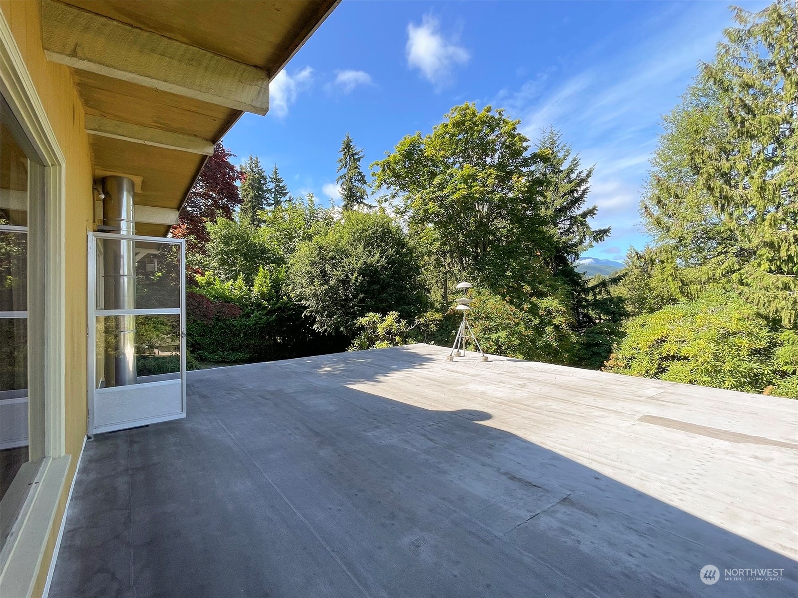 4217 South Bean Road Port Angeles, WA 98363 - Photo 8 of 40 a view of a backyard of the house