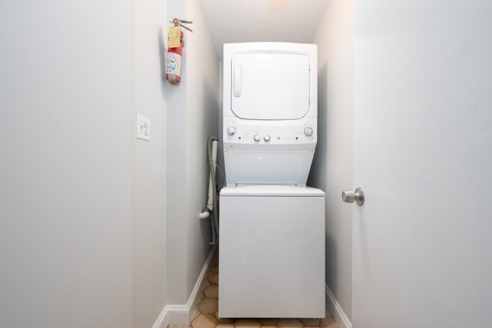48 Conrad Street Braintree, MA 02184 - Photo 20 of 36 a utility room with dryer and washer