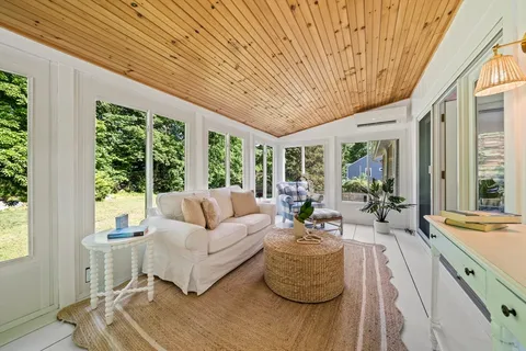 $1,199,000 | 33 Cedar Acres Lane, Cohasset, MA 02025