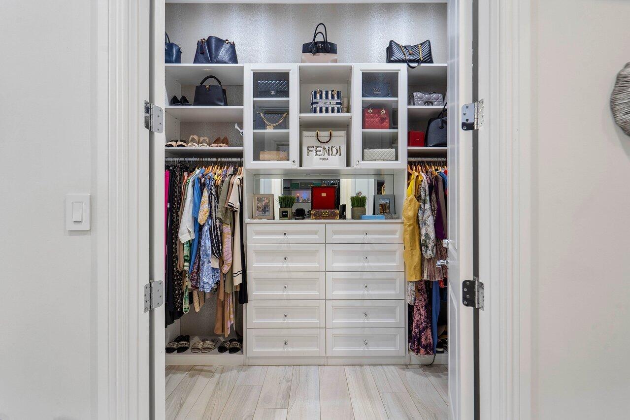 770 Alamanda Street Boca Raton, FL 33486 - Photo 25 of 57 Walk-In Closet 1