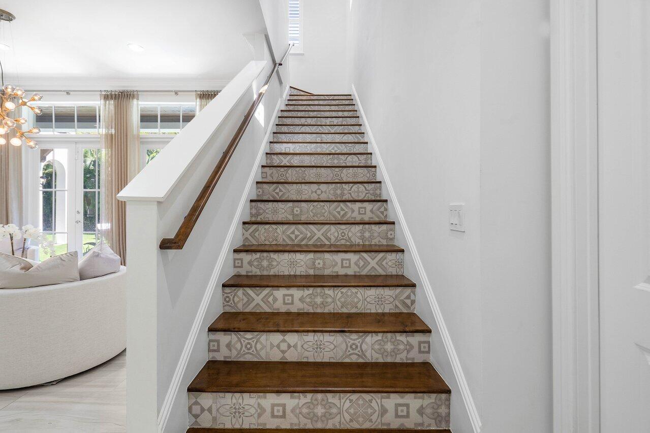 770 Alamanda Street Boca Raton, FL 33486 - Photo 31 of 57 Stairs