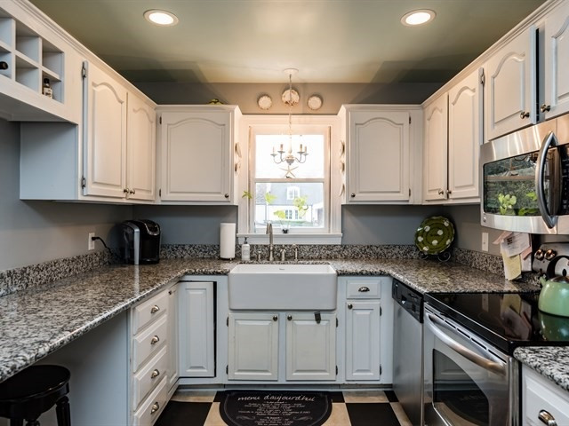 2607 Wells Avenue Raleigh, NC 27608 - Photo 9 of 25 Kitchen