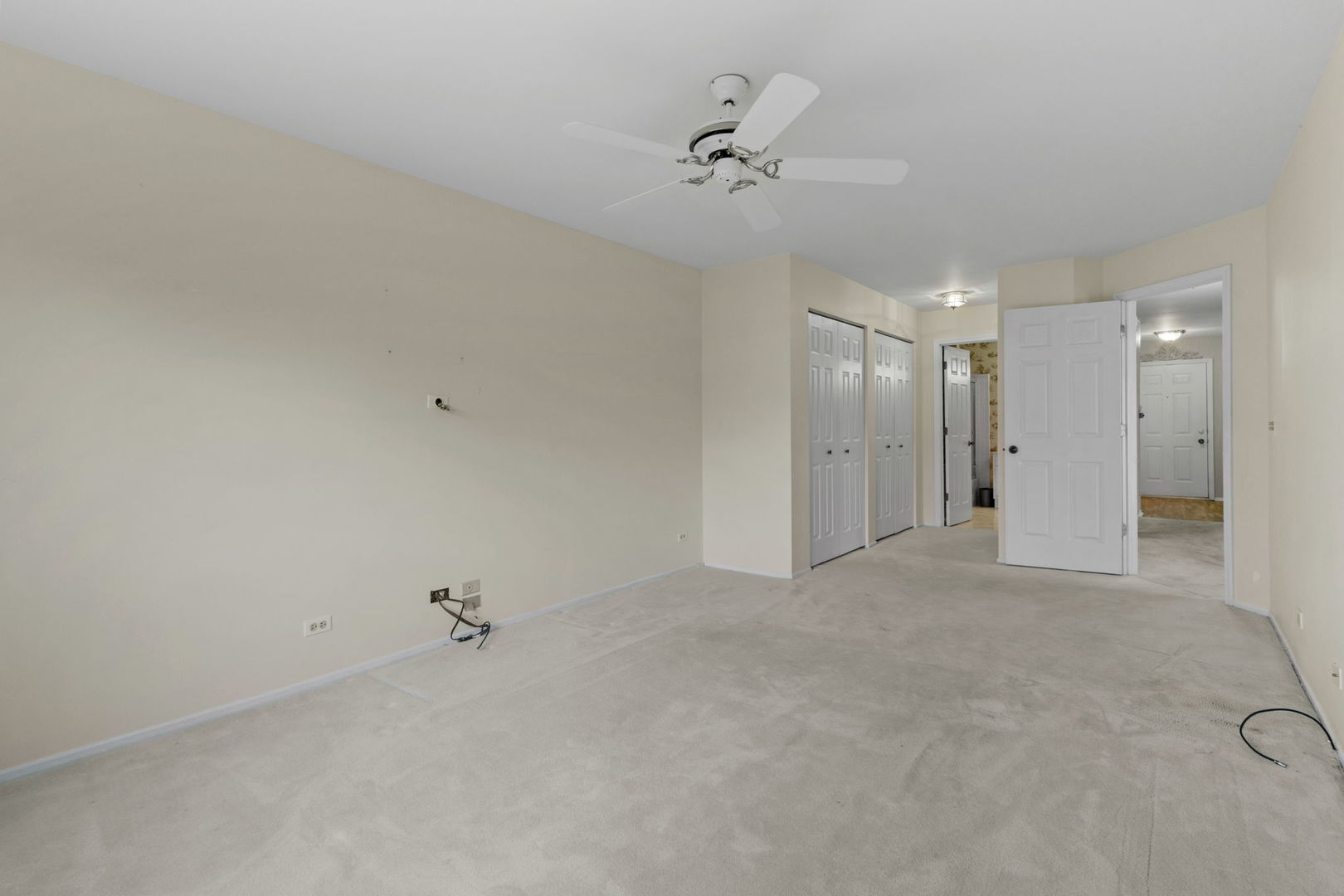 1406 Aldgate Court, Unit D2 Wheeling, IL 60090 - Photo 11 of 26