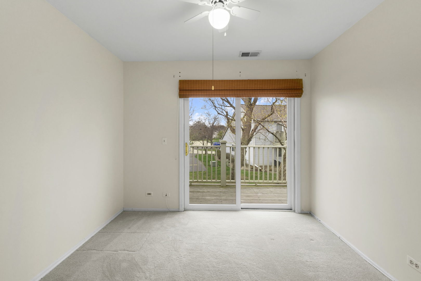 1406 Aldgate Court, Unit D2 Wheeling, IL 60090 - Photo 18 of 26