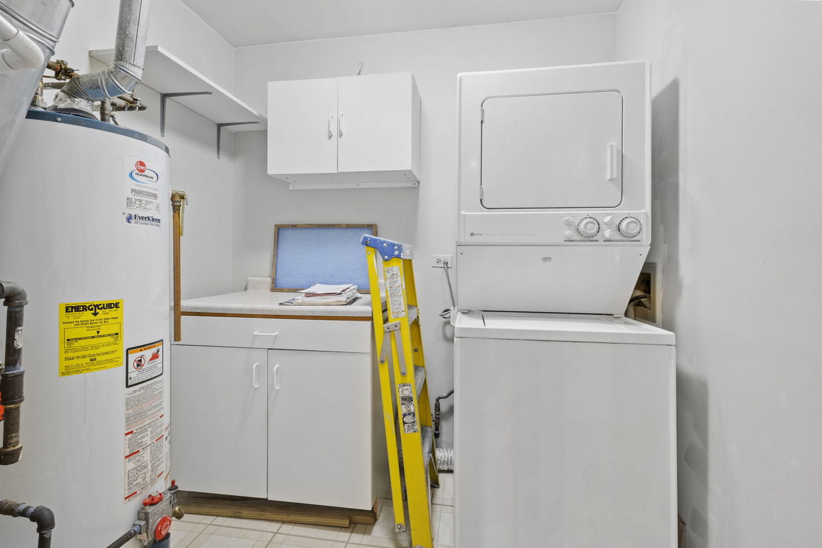 1406 Aldgate Court, Unit D2 Wheeling, IL 60090 - Photo 23 of 26