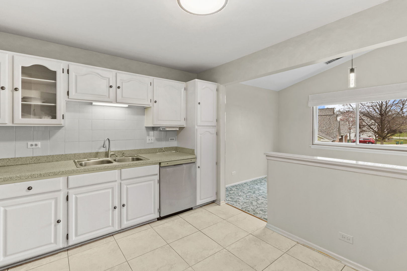 1406 Aldgate Court, Unit D2 Wheeling, IL 60090 - Photo 10 of 26