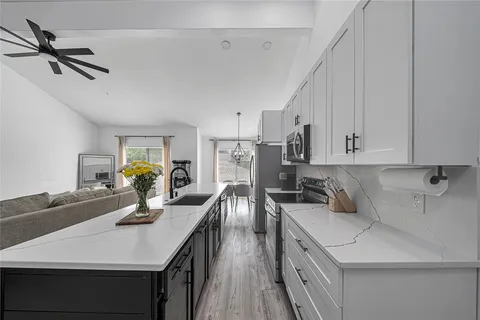 $274,900 | 6738 Eastridge Drive, Unit 101, Dallas, TX 75231