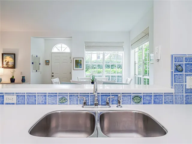 $575,000 | 1385 Winding Oaks Circle West, Unit 703, Vero Beach, FL 32963