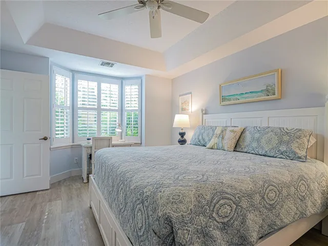 $575,000 | 1385 Winding Oaks Circle West, Unit 703, Vero Beach, FL 32963