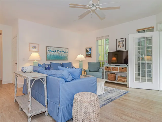 $575,000 | 1385 Winding Oaks Circle West, Unit 703, Vero Beach, FL 32963