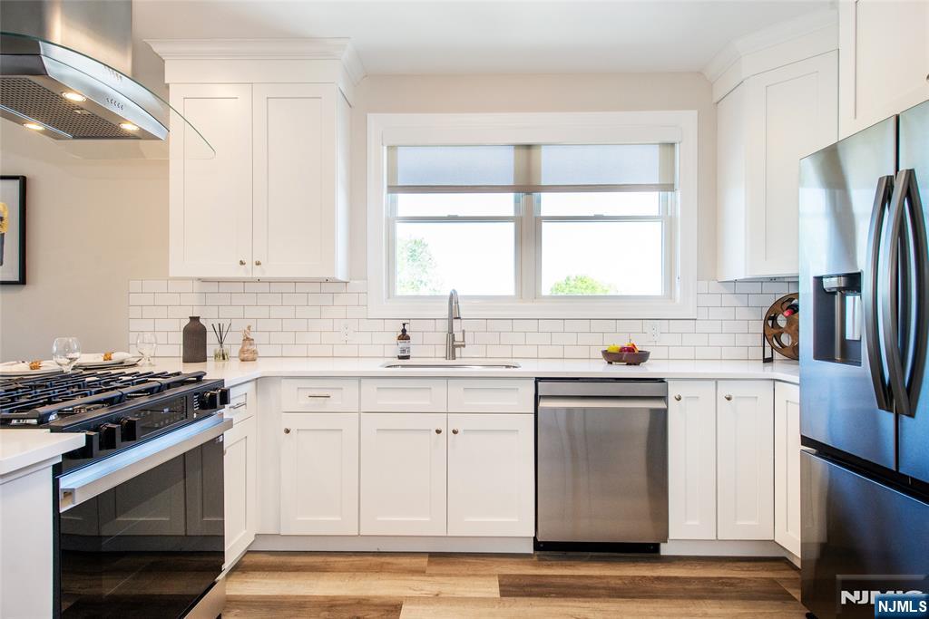246 Main Street, Unit 402 Chatham, NJ 07928 - Photo 8 of 45