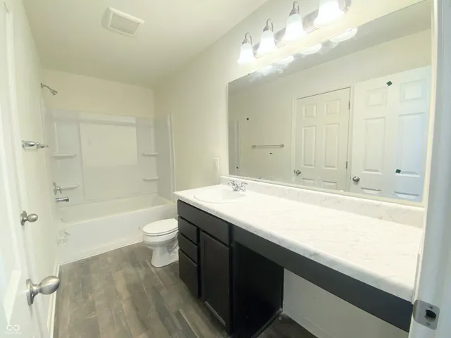 $259,000 | 2017 Sandhill Drive, Seymour, IN 47274