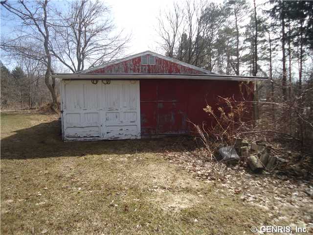 250 Basket Road Webster, NY 14580 - Photo 5 of 6 Barn