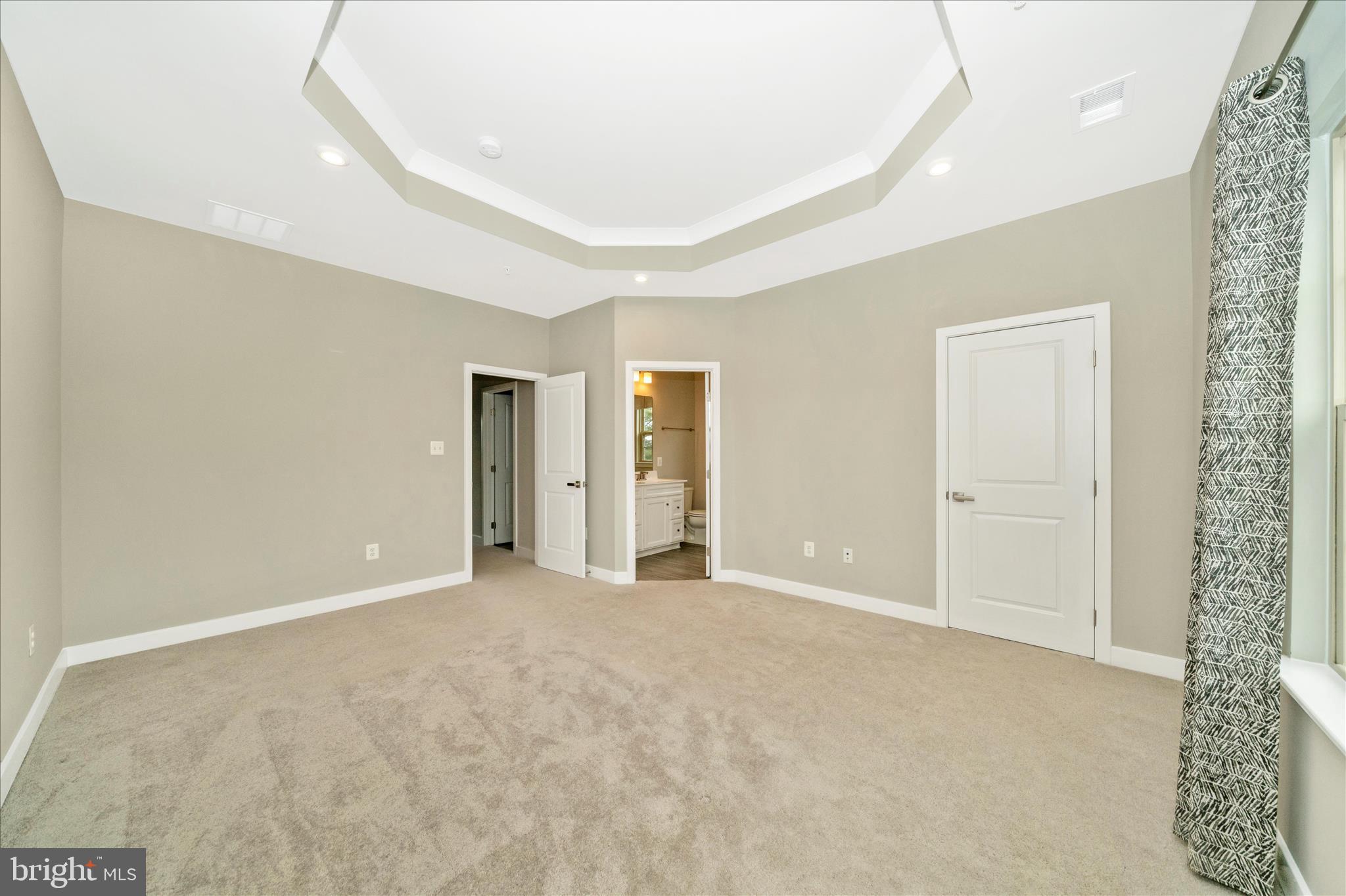9537 Tall Oaks Road Montgomery Village, MD 20886 - Photo 26 of 53 a view of an empty room with a window