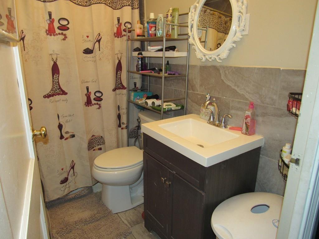 33 Elmwood Road Methuen, MA 01844 - Photo 9 of 13 Gallery Image 9