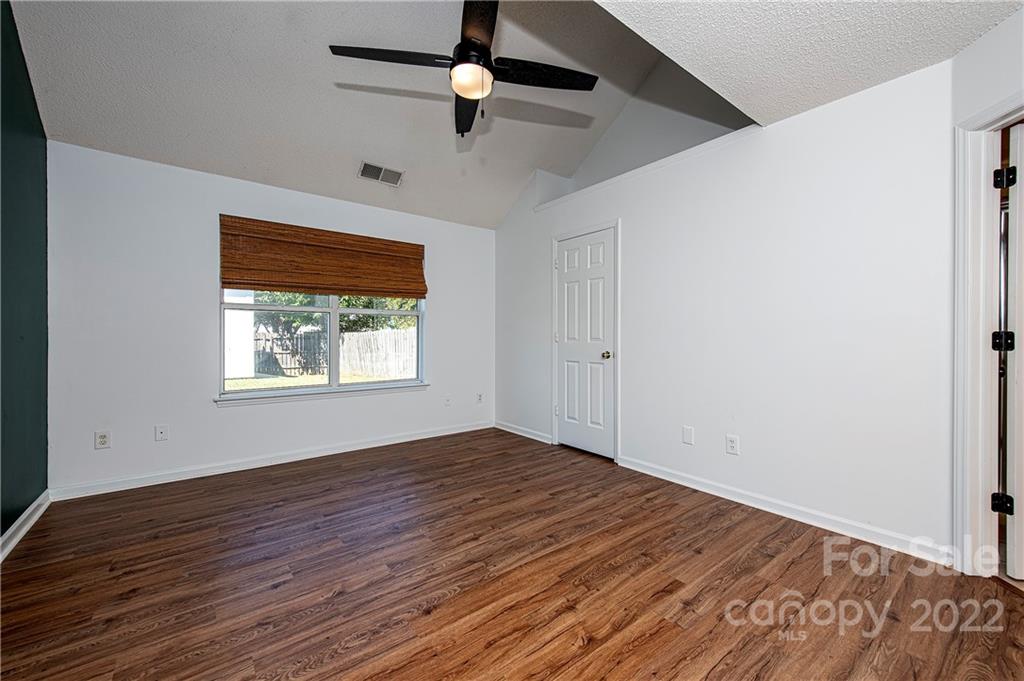 9820 Dunfries Road Matthews, NC 28105 - Photo 13 of 28 Gallery Image 13