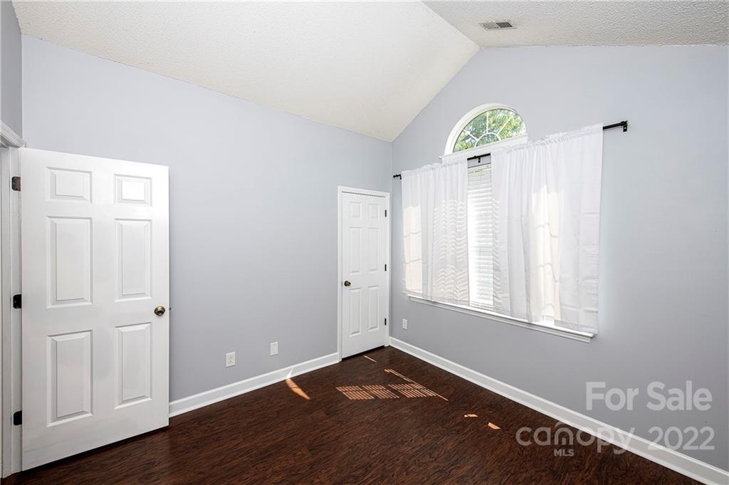 9820 Dunfries Road Matthews, NC 28105 - Photo 18 of 28 Gallery Image 18