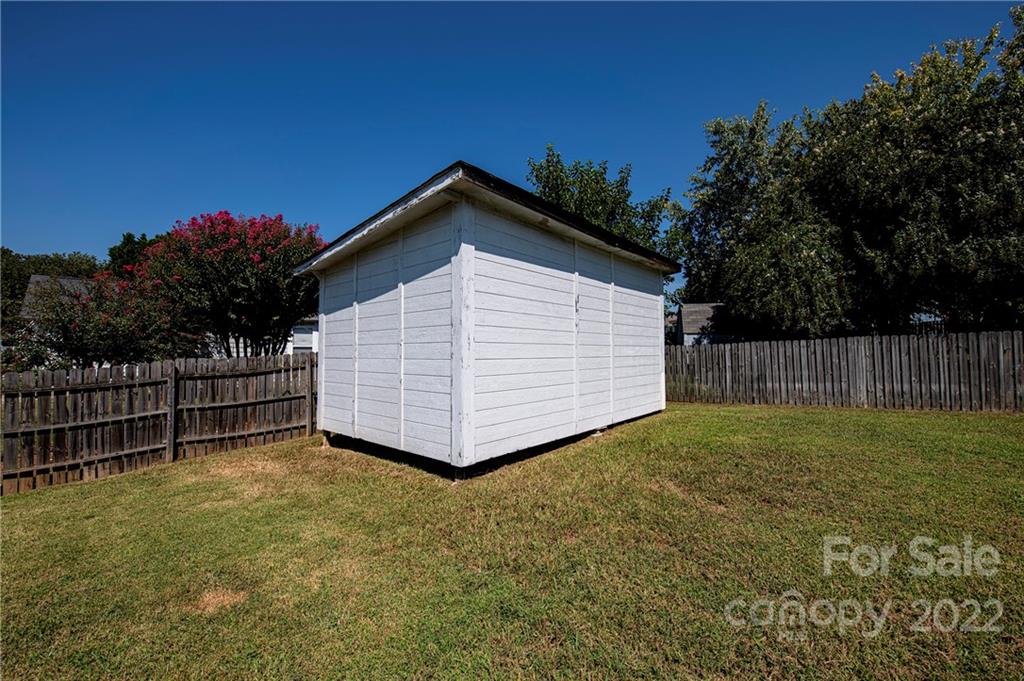 9820 Dunfries Road Matthews, NC 28105 - Photo 25 of 28 Gallery Image 25