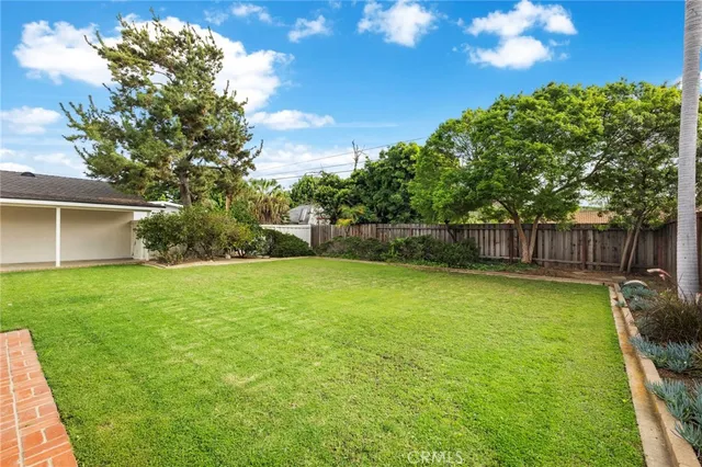 $7,500 | 12392 Country Lane, North Tustin, CA 92705