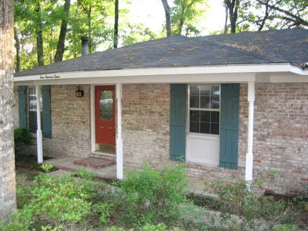 $1,200 | 403 Circle Drive, Fairhope, AL 36532