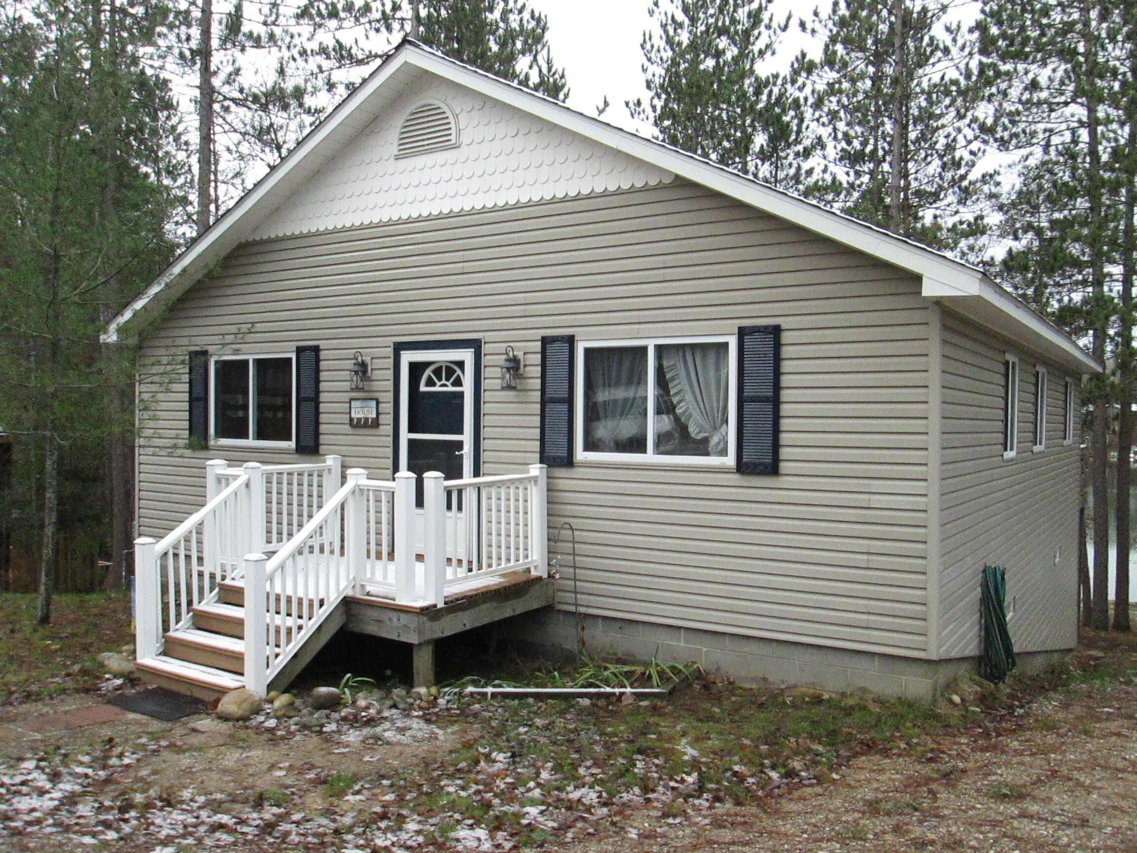 2782 Pine Road Lewiston, MI 49756 - Photo 2 of 55 Gallery Image 2