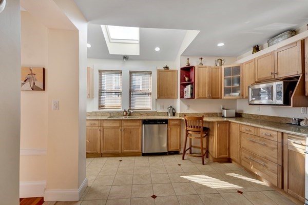 360 Ward Street Newton, MA 02459 - Photo 16 of 36