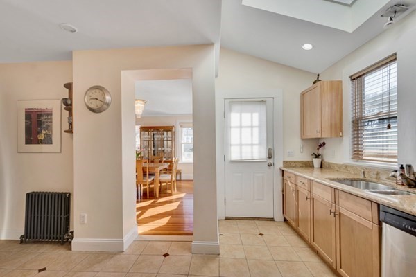 360 Ward Street Newton, MA 02459 - Photo 17 of 36