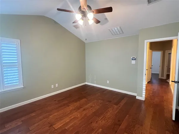 a view of utility room