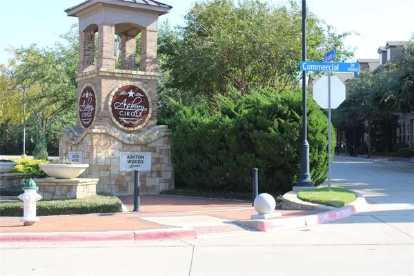 $3,300 | 3912 Asbury Lane, Addison, TX 75001