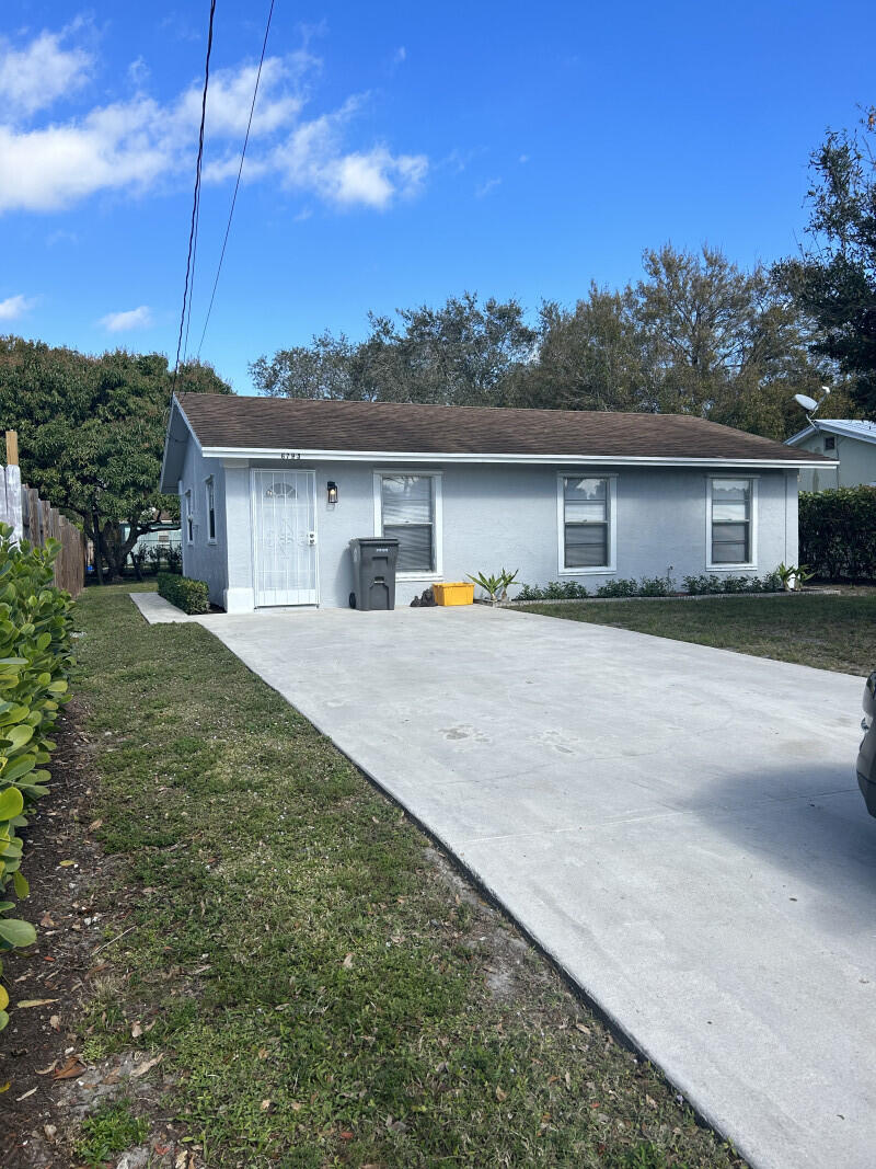 a view of a house with a patio