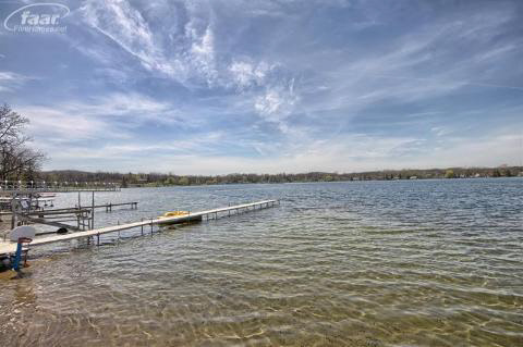 10474 Runyan Lake Pointe Fenton, MI 48430 - Photo 2 of 23 20355338-1.JPG