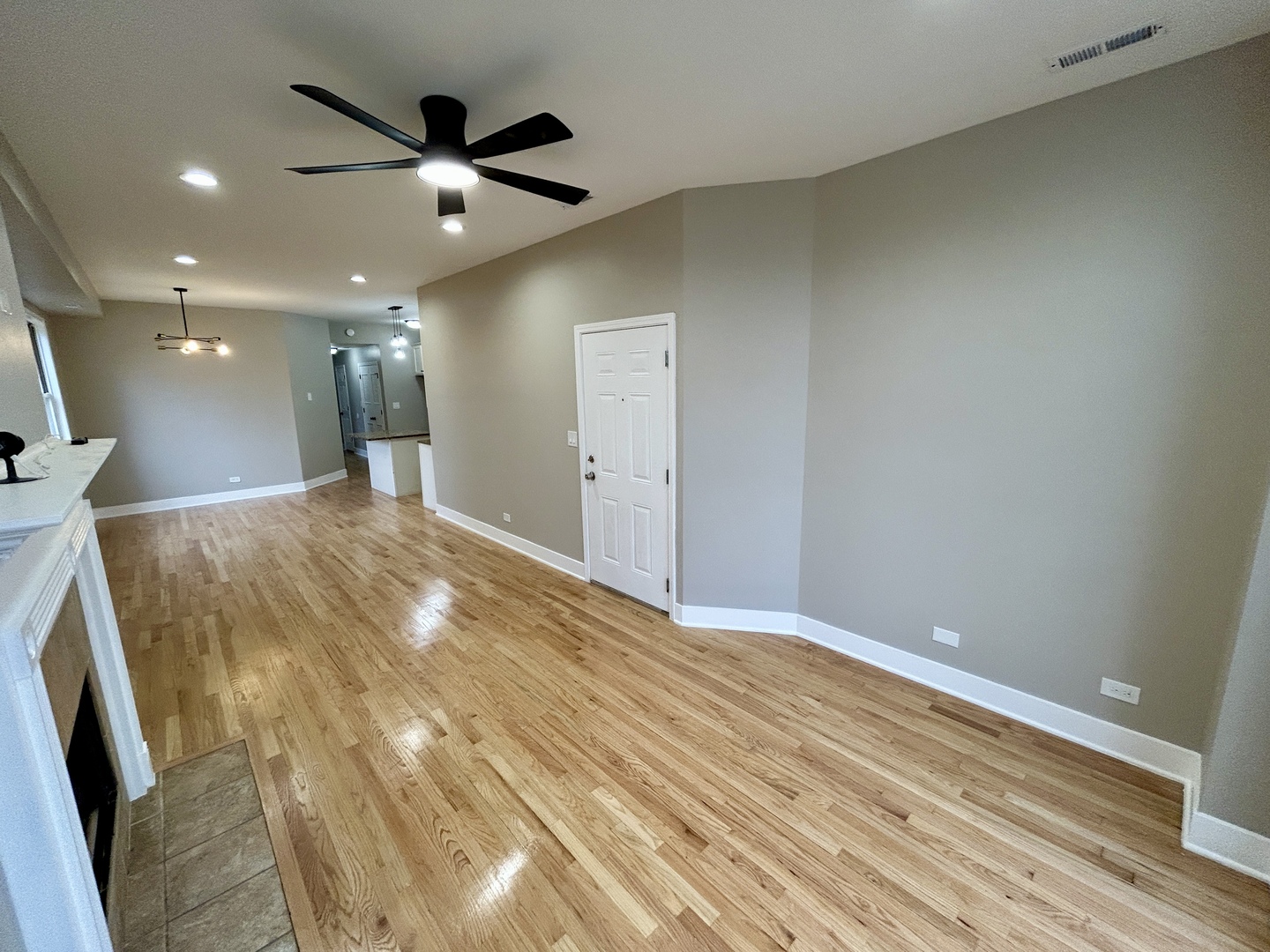 5644 South Prairie Avenue Chicago, IL 60637 - Photo 9 of 68