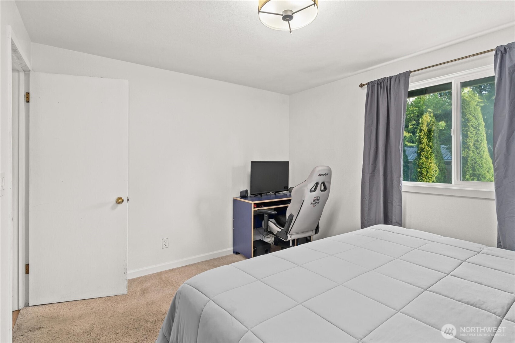614 217th Street Southwest Bothell, WA 98021 - Photo 14 of 26