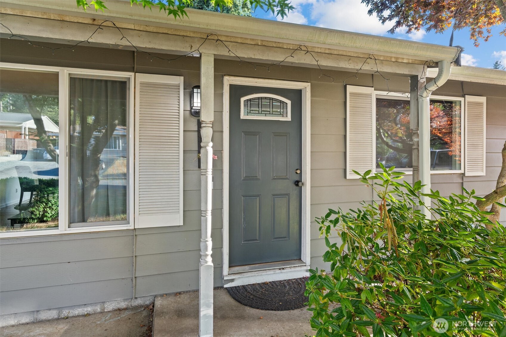 614 217th Street Southwest Bothell, WA 98021 - Photo 2 of 26