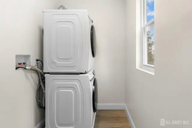 $550,000 | 63 Juliet Avenue, Somerset, NJ 08873