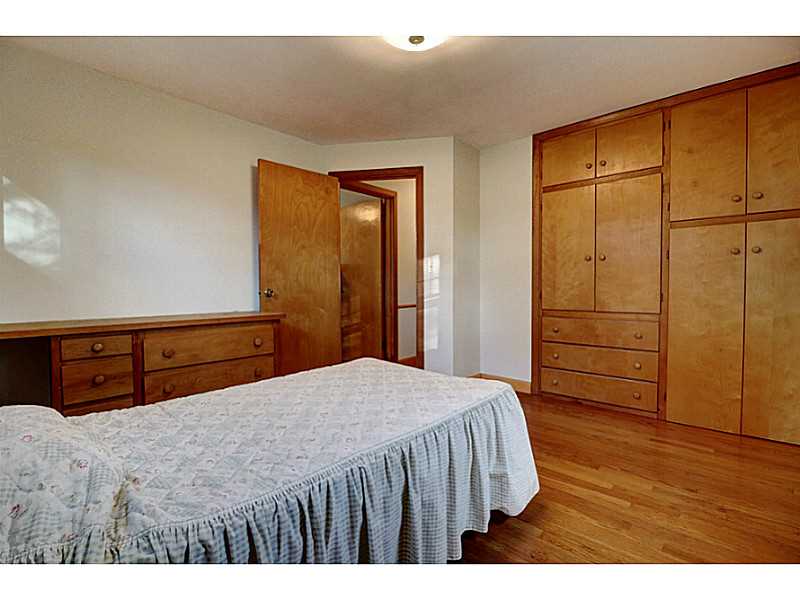 184 Hilltop Road Cumberland, RI 02864 - Photo 17 of 23 Bedroom.