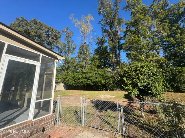 $1,700 | 317 Forest Grove Avenue, Jacksonville, NC 28540