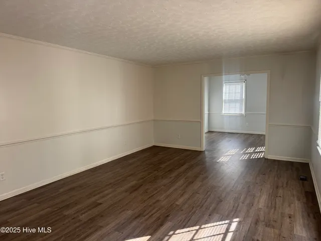 $1,700 | 317 Forest Grove Avenue, Jacksonville, NC 28540