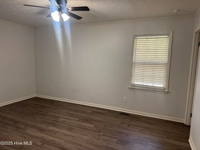 $1,700 | 317 Forest Grove Avenue, Jacksonville, NC 28540