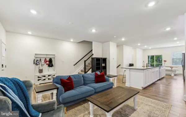 $2,950 | 45455 Concord Way, California, MD 20619