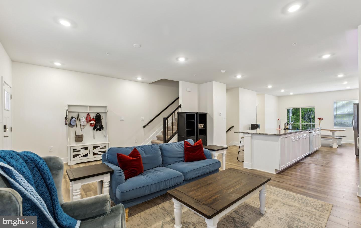 45455 Concord Way California, MD 20619 - Photo 3 of 34