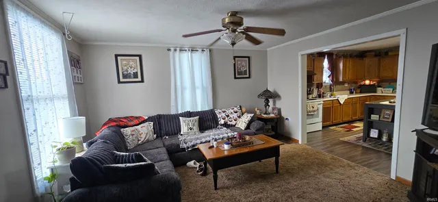 $69,900 | 620 East Sycamore Street, Jasonville, IN 47438