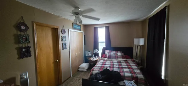 $69,900 | 620 East Sycamore Street, Jasonville, IN 47438