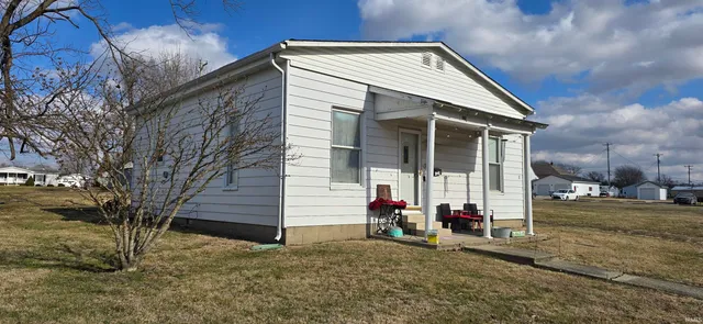 $69,900 | 620 East Sycamore Street, Jasonville, IN 47438