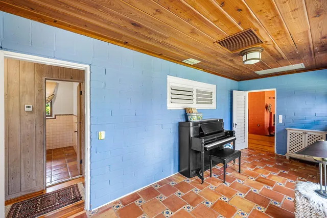 $33,000 | 334 Palm Trail, Delray Beach, FL 33483