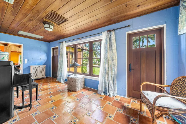 $33,000 | 334 Palm Trail, Delray Beach, FL 33483