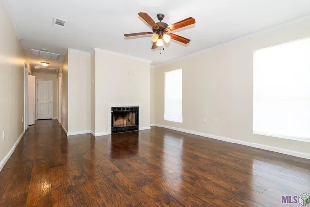 $199,500 | 910 Kathryn Drive, Denham Springs, LA 70726