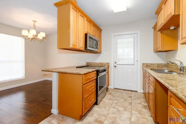 $199,500 | 910 Kathryn Drive, Denham Springs, LA 70726