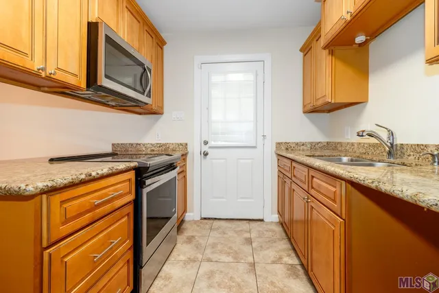 $199,500 | 910 Kathryn Drive, Denham Springs, LA 70726